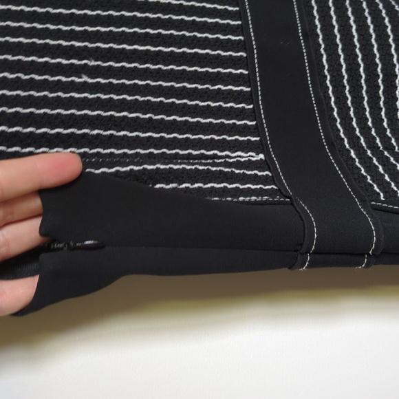 Derek Lam Black and White Striped Fringe Hem Woven Edgy Mini Dress Size 2 - Picture 10 of 10